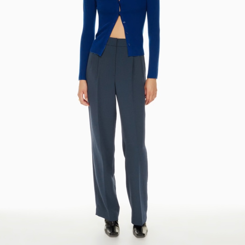 ARITZIA | The Effortless Pant High-waisted wide-leg Japanese crepe trousers